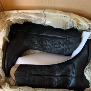 NWT Men’s Ariat Heritage Western R-Toe Sz11 Boots